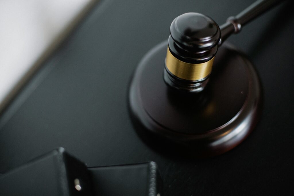 Gavel - Export BAnner